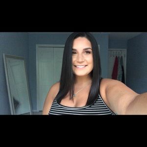 Meet your Posher, Casey